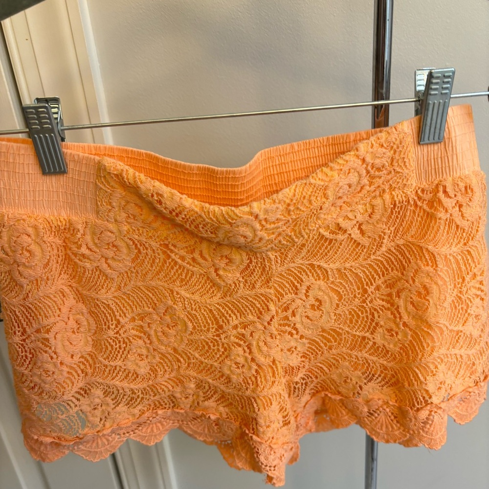 Miss me medium shorts